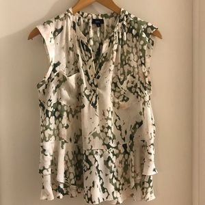 Peplum Sleeveless Floral Top